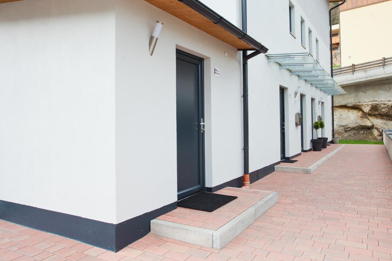 Apart Mare Solden Luaran gambar